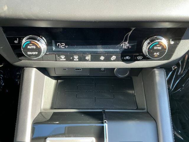 2025 Mitsubishi Outlander PHEV SE