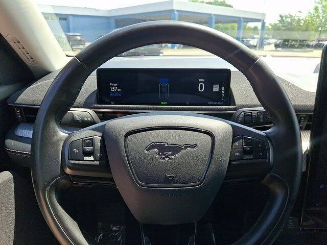 2022 Ford Mustang Mach-E Select