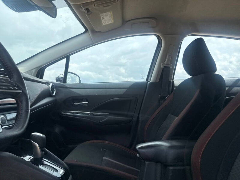 2025 Nissan Versa SR