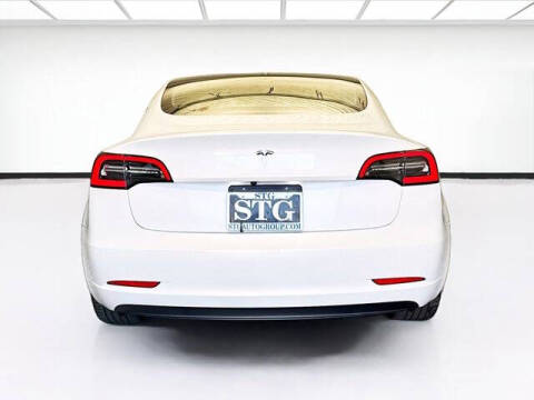 2020 Tesla Model 3 Standard Range Plus