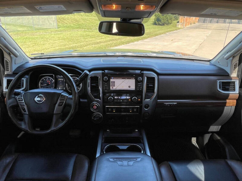 2017 Nissan Titan Platinum Reserve