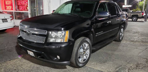 2009 Chevrolet Avalanche for sale at Unique Auto Center in Oxnard CA