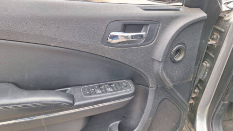 2012 Dodge Charger SE