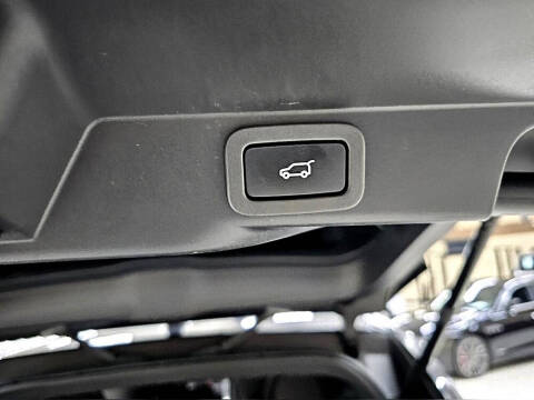 2017 Land Rover Range Rover Sport SVR