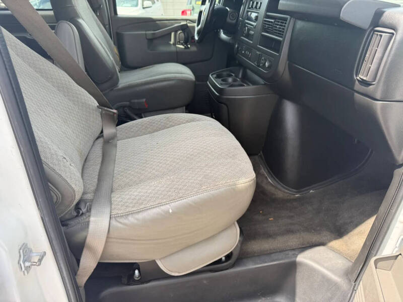 2016 Chevrolet Express LT 3500