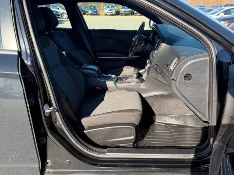 2015 Dodge Charger SE