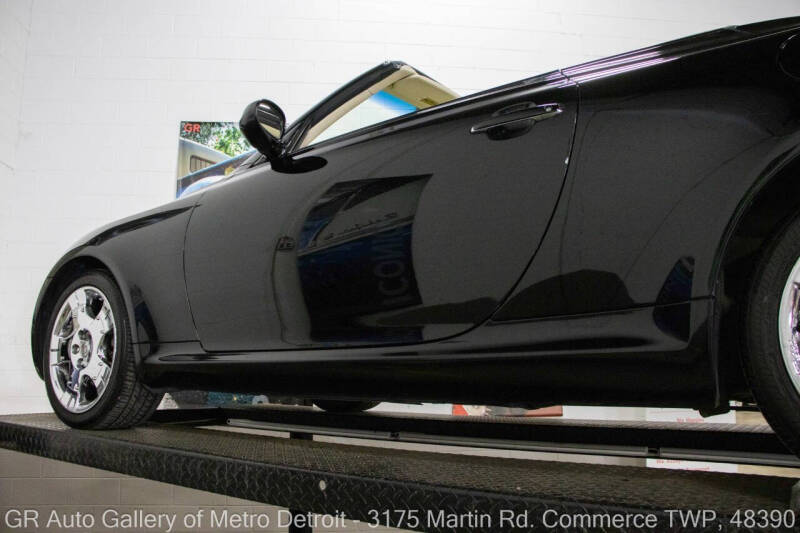 2004 Lexus SC 430