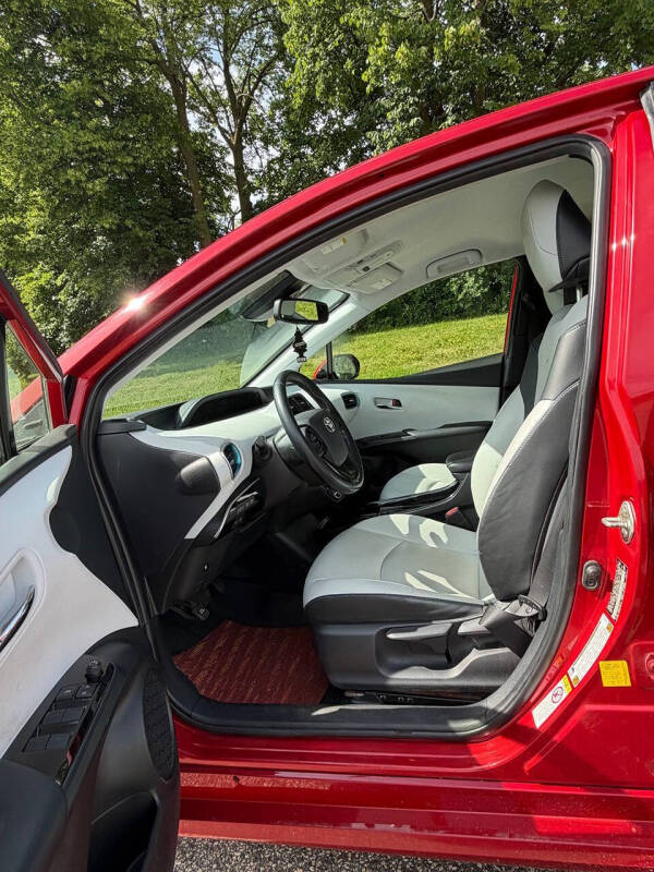 2019 Toyota Prius XLE AWD-e