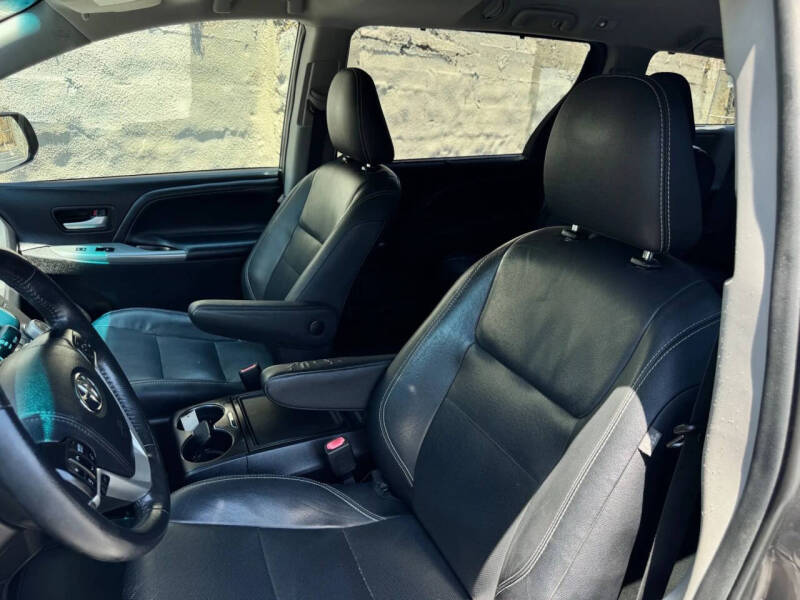2017 Toyota Sienna