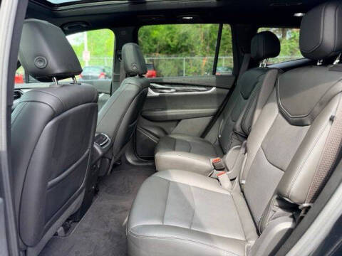2023 Cadillac XT6 Premium Luxury