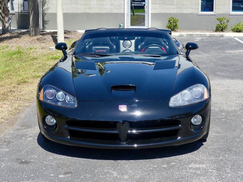 2004 Dodge Viper SRT-10