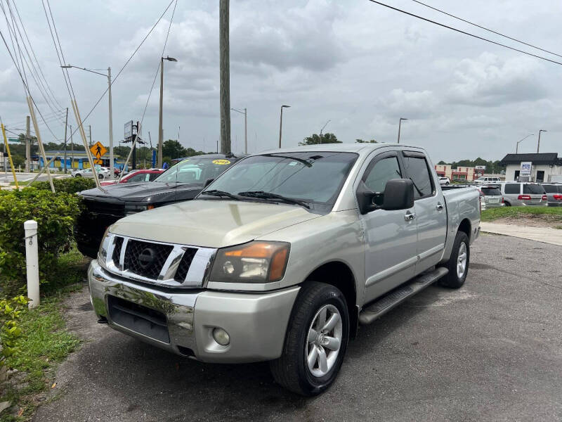 2008 Nissan Titan SE's photo