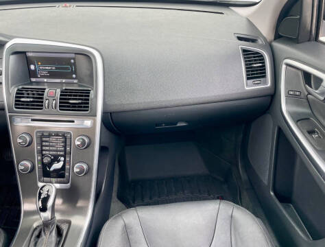 2015 Volvo XC60 T5 Drive-E Premier