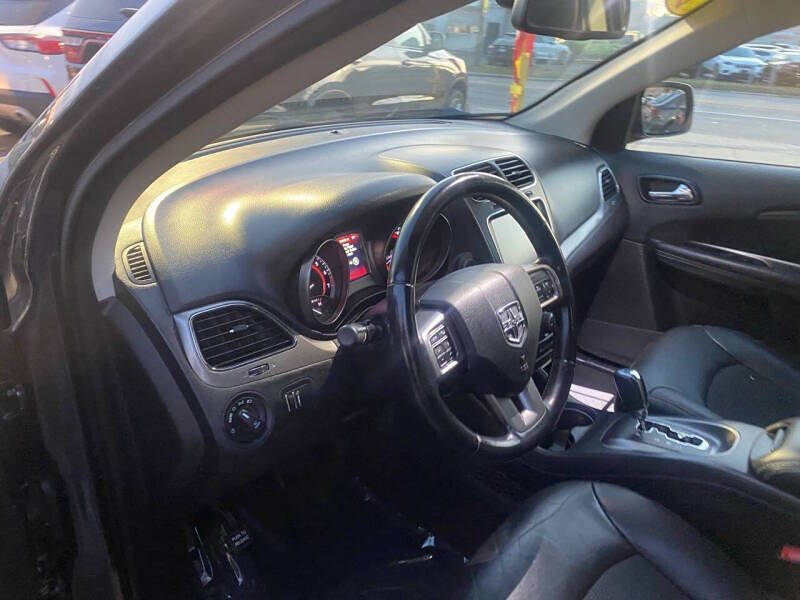 2019 Dodge Journey Crossroad