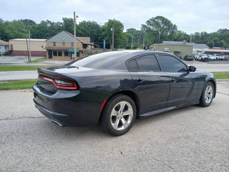 2016 Dodge Charger SE