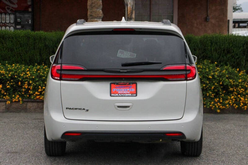 2021 Chrysler Pacifica Touring