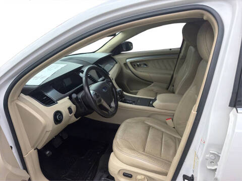 2015 Ford Taurus SEL