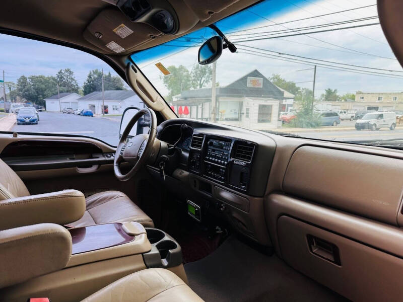 2004 Ford Excursion Limited