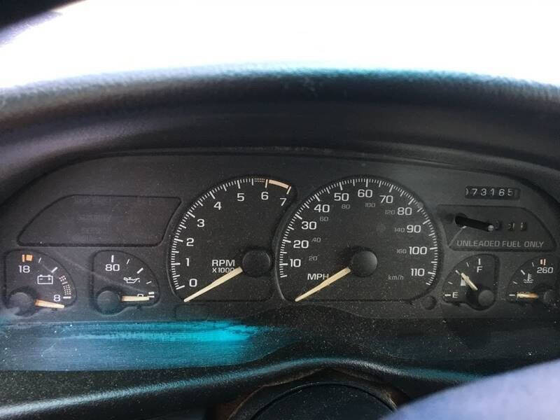 Green 1995 Chevrolet Camaro Base 2dr Hatchback 19