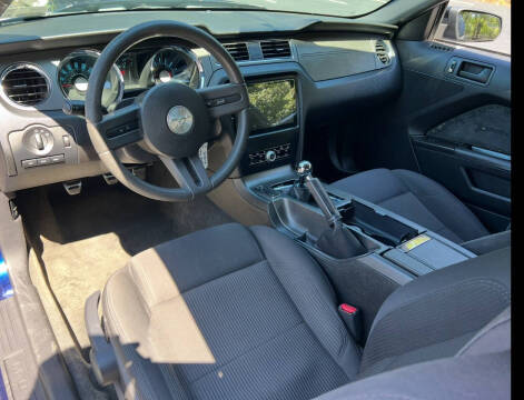 2012 Ford Mustang V6 Premium