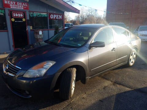2008 Nissan Altima for sale at Best Deal Motors in Saint Charles MO