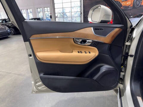 2016 Volvo XC90 T6 Inscription