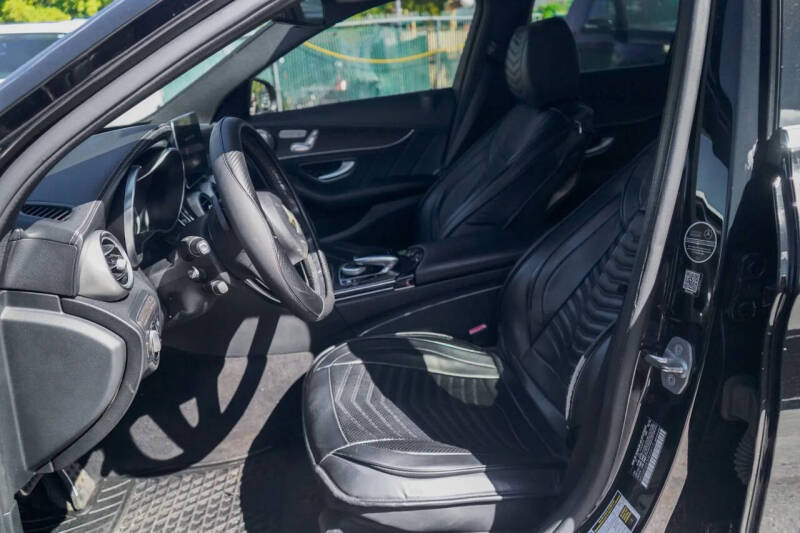 2017 Mercedes-Benz C-Class