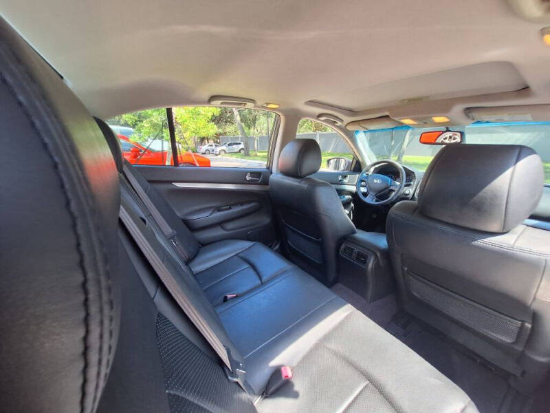 2015 Infiniti Q40