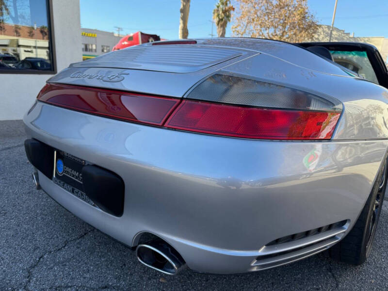 2004 Porsche 911 Carrera 4S