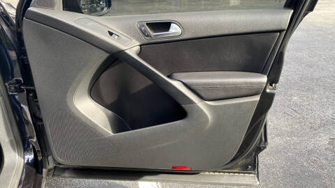 2017 Volkswagen Tiguan 2.0T Wolfsburg Edition 4Motion