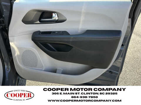 2023 Chrysler Pacifica Touring L