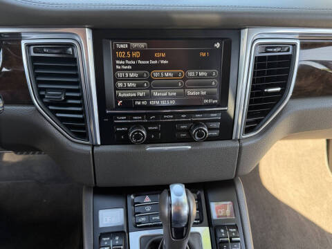 2015 Porsche Macan S