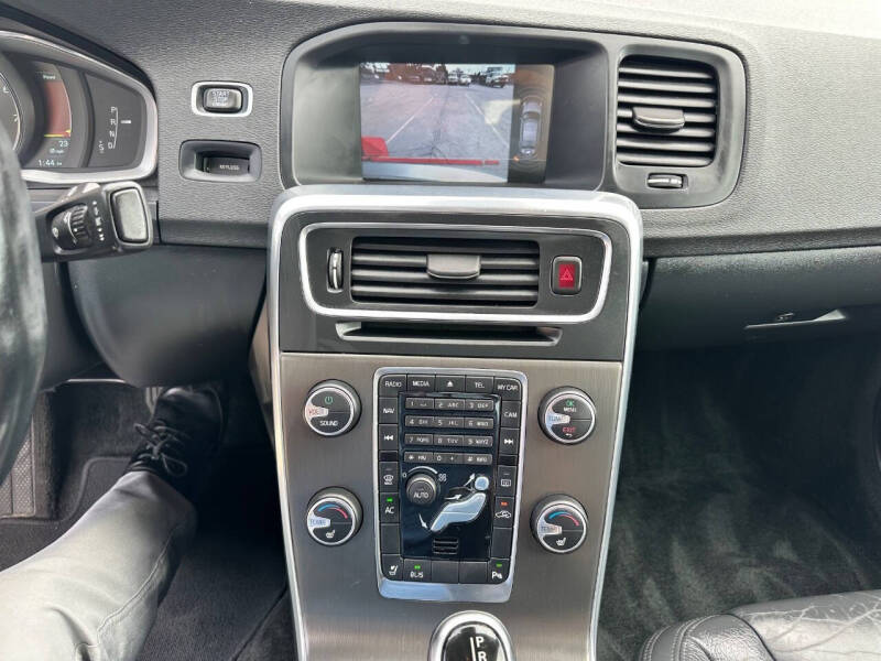 2014 Volvo S60 T5 Premier Plus