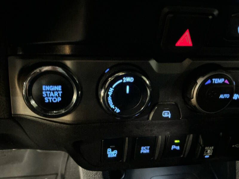 2020 Toyota Tacoma TRD Sport