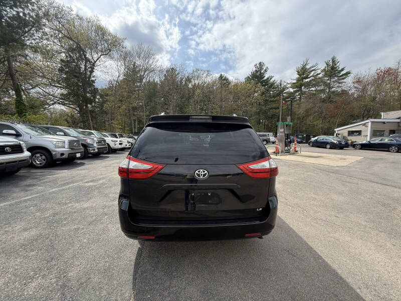 2016 Toyota Sienna