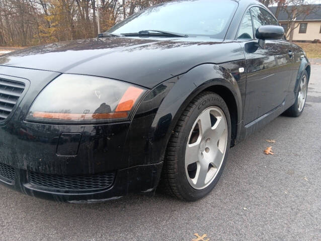 2001 Audi TT Quattro's photo