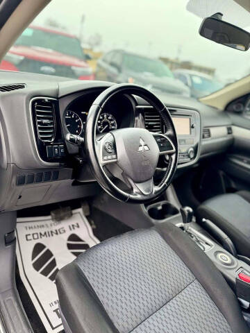 2014 Mitsubishi Outlander SE