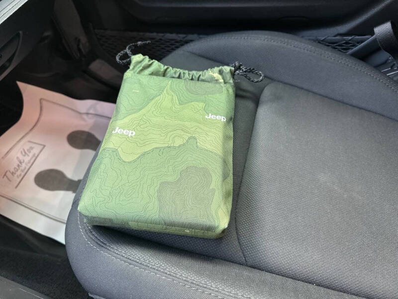 2022 Jeep Gladiator Willys