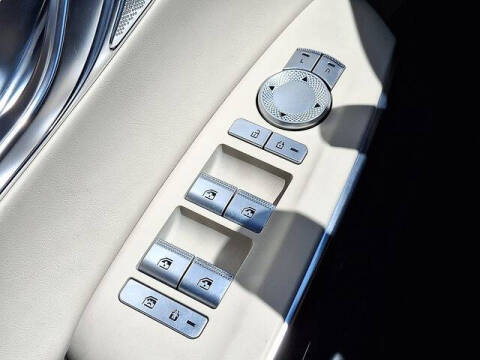 2023 Genesis GV70 2.5T Standard