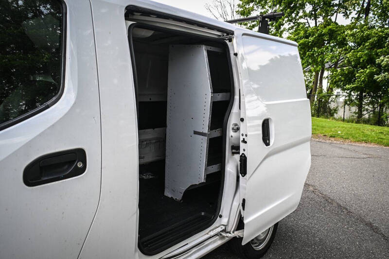 2019 Nissan NV200 S