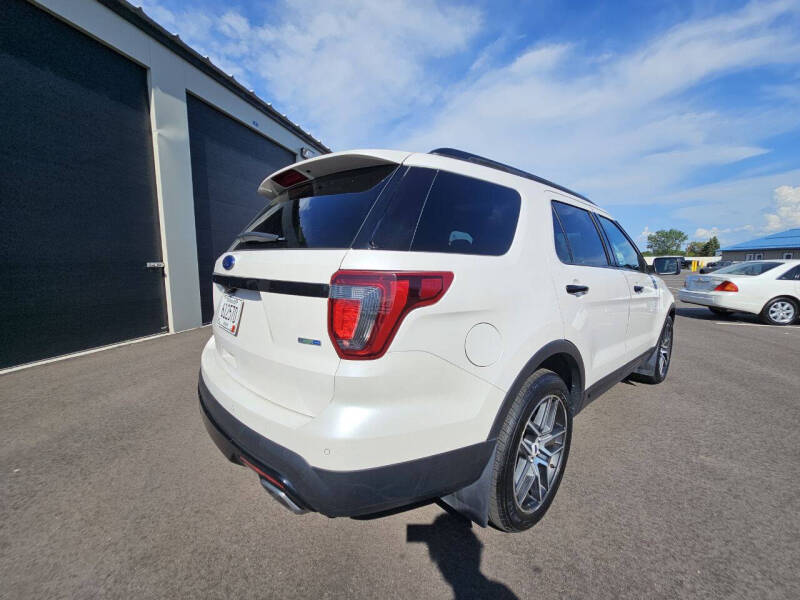 2017 Ford Explorer Sport
