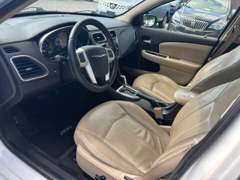2012 Chrysler 200 Limited