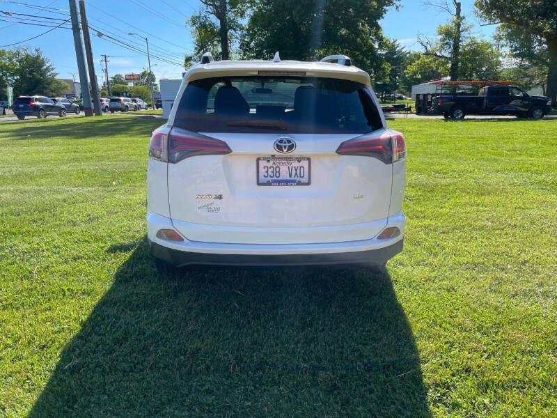 2016 Toyota RAV4 LE
