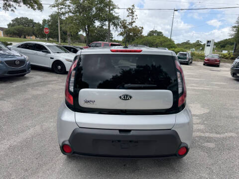2015 Kia Soul +