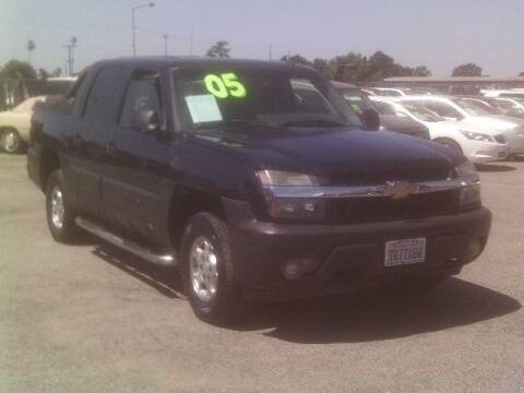 2005 Chevrolet Avalanche for sale at Valley Auto Sales & Advanced Equipment in Stockton CA