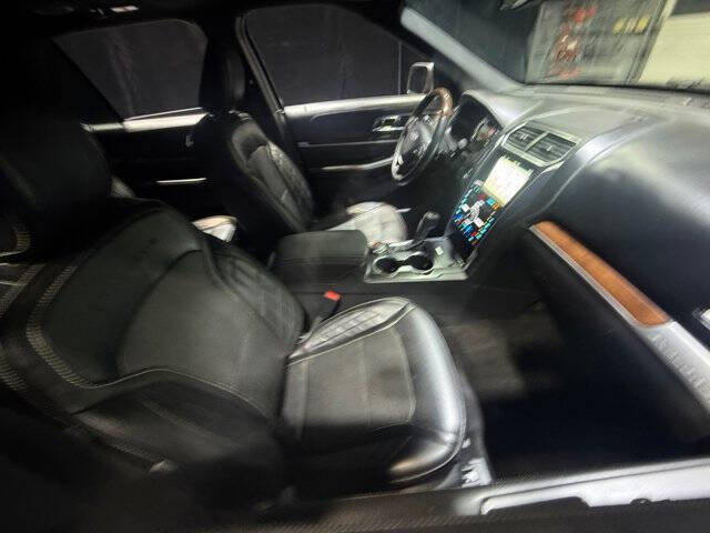 2018 Ford Explorer Platinum