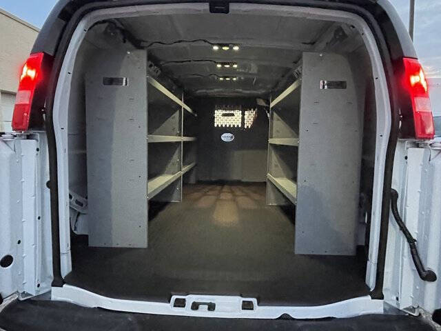 2025 Chevrolet Express 2500