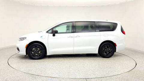 2024 Chrysler Pacifica Plug-In Hybrid