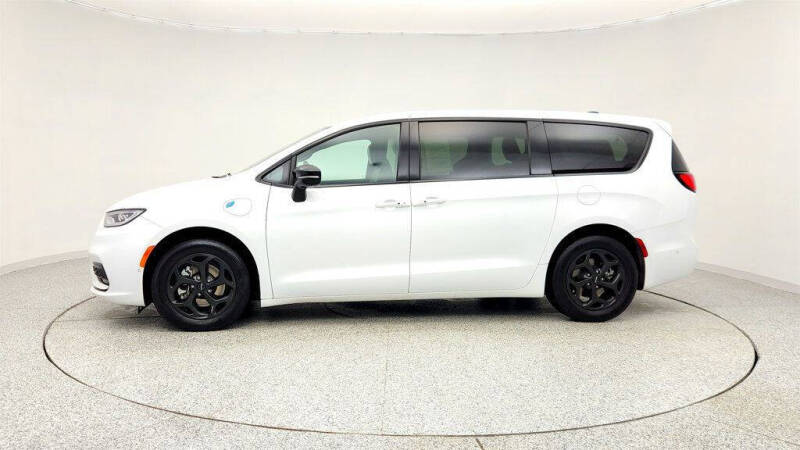 2024 Chrysler Pacifica Plug-In Hybrid