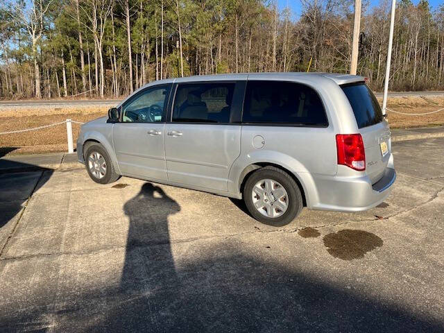 2011 Dodge Grand Caravan Express's photo